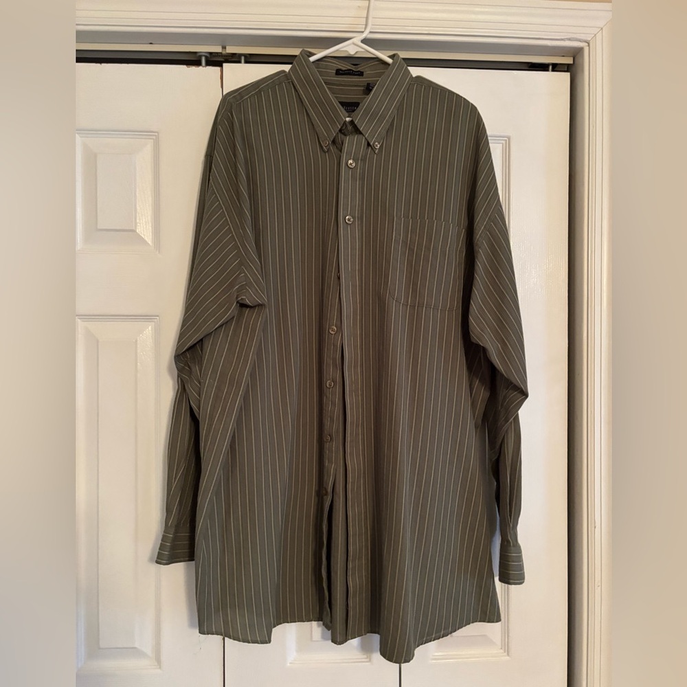 Van Heusen green stripped button down dress shirt